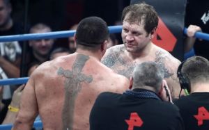 Александр Емельяненко - о заявлениях Кокляева насчет реванша: "Видимо, ему понравилось путешествовать моими авиалиниями?"