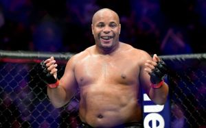 Даниэль Кормье назвал лучшего полулегковеса UFC всех времен