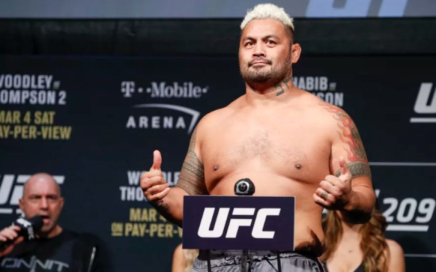 Официально: Марк Хант встретится с Кертисом Блэйдсом на турнире UFC 221