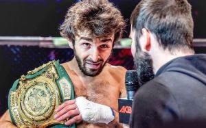 Забит Магомедшарипов показал поединок с необычным соперником: "Чуть мне рекорд не испортил"