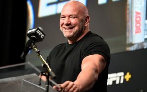 Камил Гаджиев высказался о решении Уайта вернуть флаги в UFC: "Дана - красавец, он никогда нас не ущемлял"