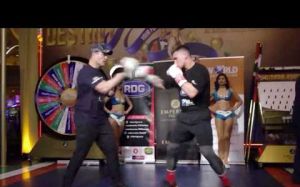 Юрий Каленга Vs Кевин Лерена - Открытая тренировка и дуэль взглядов
