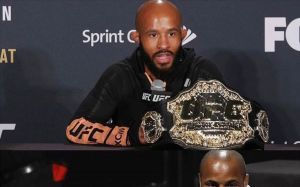 Даниэль Кормье: UFC должны заплатить Деметриусу Джонсону миллион долларов за бой с Ти Джеем Диллашоу