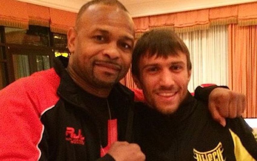 Василий Ломаченко: "Когда был маленьким, то и не думал, что познакомлюсь с Роем Джонсом"