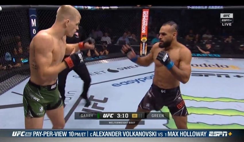 Видео боя Иэн Гарри - Гэйб Грин UFC 276