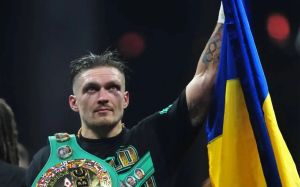 Александр Усик - о последнем поединке: "Сейчас у нас есть два варианта"