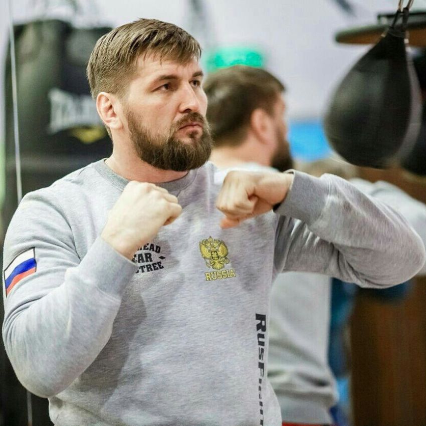  Виталий Минаков: титул чемпиона UFC не уйдет от Нурмагомедова