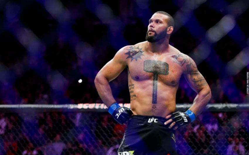 Бой Тиаго Сантоса и Яна Блаховича добавлен в кард турнира UFC в Праге