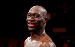 48-летний ДеМаркус Корли бросил вызов бывшему чемпиону мира