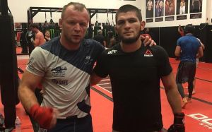 Хабиб Нурмагомедов поддержал Александра Шлеменко после поражения