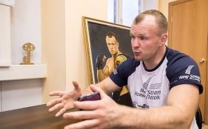 Баста - о желании Шлеменко поговорить с ним: "Я видел про какие-то рога, но до конца не понял. Надо изъяснятся четче"