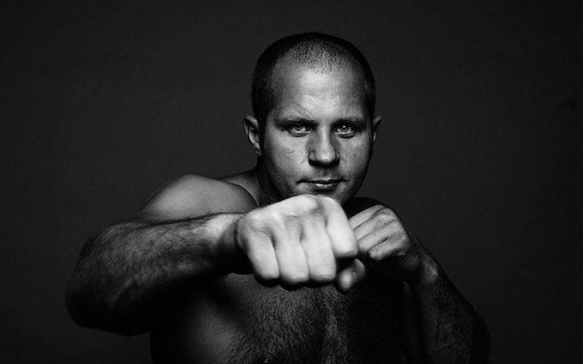 Воронов: готовиться к дебюту в Bellator Емельяненко будет в России 