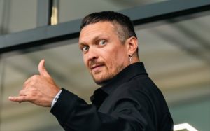 Тедди Атлас хочет, чтобы Усик завершил карьеру