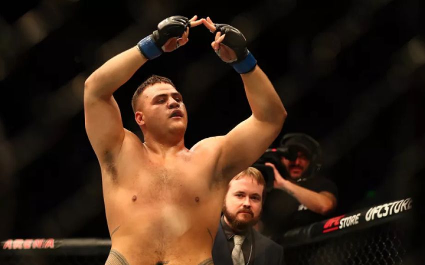 Тай Туиваса подписал с UFC новый контракт, предполагающий четыре поединка