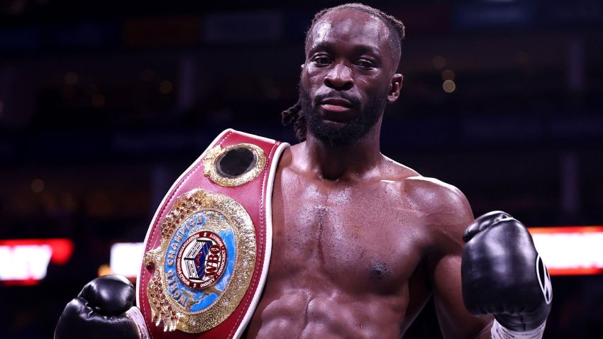 WBO поставила Дензелу Бентли ультиматум: бой с Йоэнли Эрнандесом или лишение чемпионского пояса