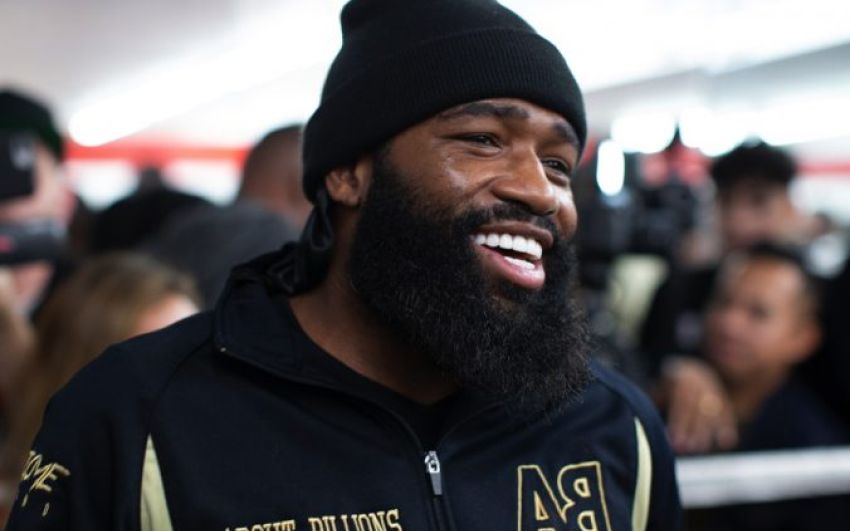 Глава Mayweather Promotions: "Бронер имеет хорошие шансы в бою с Пакьяо"