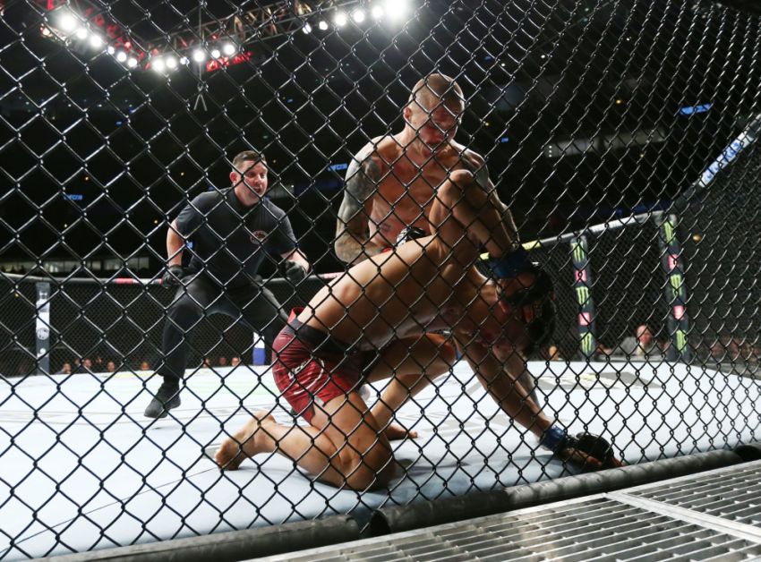 Григорий Попов был нокаутирован Эдди Вайнлэндом в своем дебютном поединке на UFC 238
