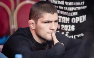 Хабиб Нурмагомедов: "Если я выиграю титул, МакГрегор должен стать в очередь претендентов"
