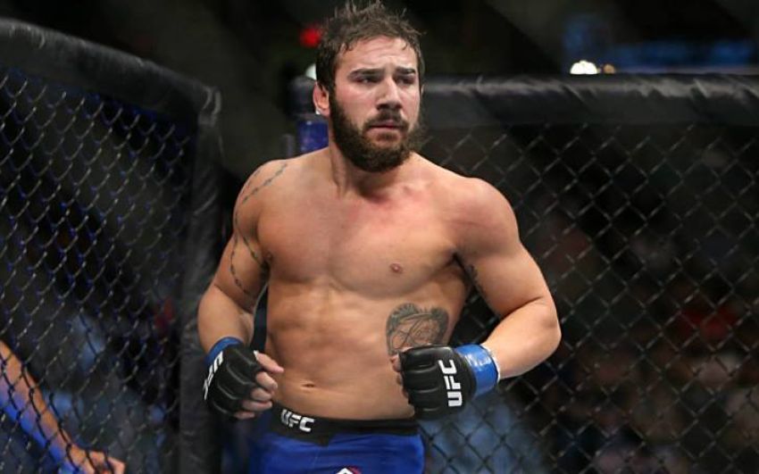 Джимми Ривера не выступит на UFC 219