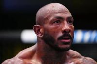 Халил Рунтри ответил критикам его боя с Алексом Перейрой: "У вас проблемы"