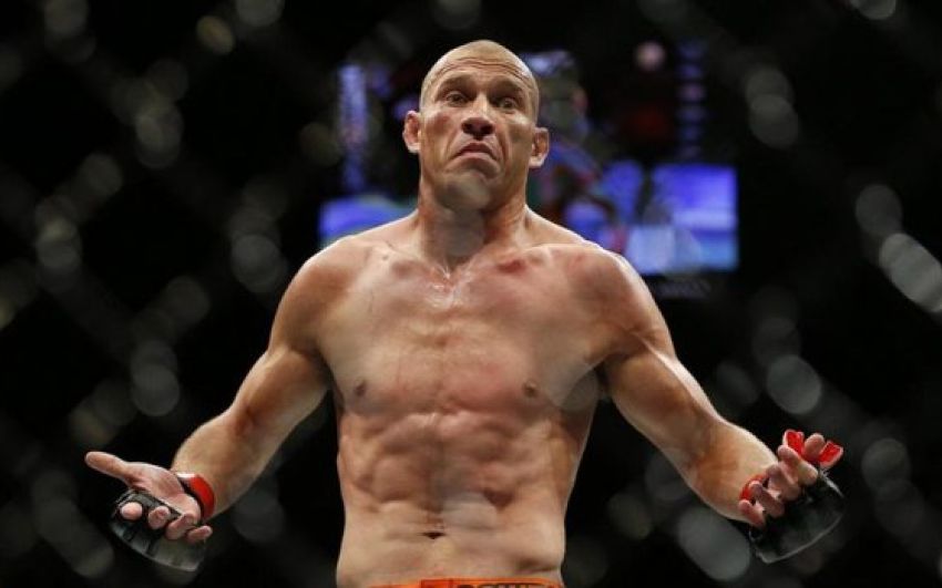 Дональд Серроне: «Судя по моей зарплате, UFC нас*ать на меня»
