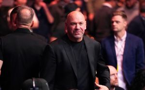 Должны ли бойцы UFC принимать поединки на коротком уведомлении? Отвечает глава компании