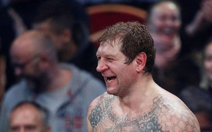 "Занимайтесь спортом, веруйте в Бога": Александр Емельяненко впервые за долгое время обратился к болельщикам в Instagram