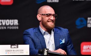 Хабиб Нурмагомедов: "UFC должны выжать все соки из МакГрегора"