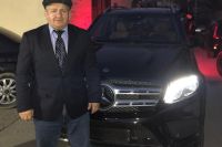 Рамзан Кадыров подарил внедорожник Mercedes-Benz отцу Хабиба Нурмагомедова