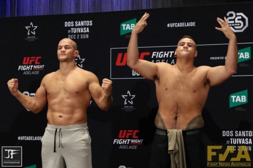 Видео боя Джуниор Дос Сантос - Тай Туиваса UFC Fight Night 142
