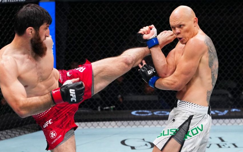 Магомед Анкалаев нокаутировал Богдана Гуськова в главном событии UFC Fight Night 282