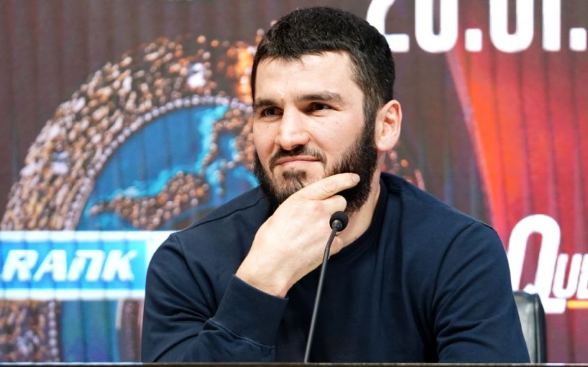 Дмитрий Бивол указал на слабые стороны Артура Бетербиева