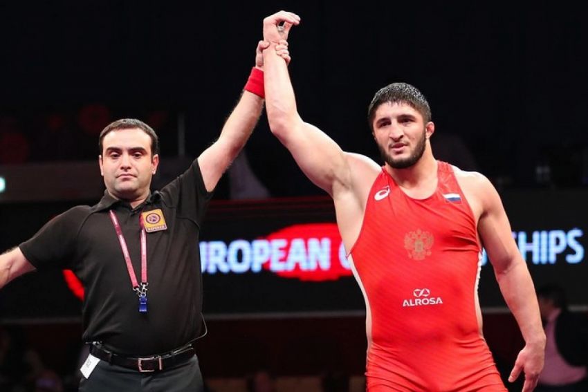 Абдулрашид Садулаев завоевал золотую медаль на чемпионате мира по борьбе в Нур-Султане