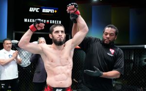 Ислам Махачев: "Верю, что вынесу Оливейру, потому что он проиграл в UFC семь раз"