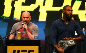 Президент UFC Дана Вайт больше не намерен доверять Джону Джонсу роль хедлайнера громких турниров
