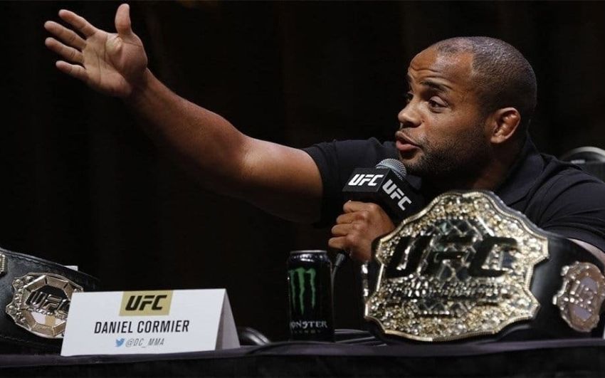 Даниэль Кормье дал совет Тиаго Сантосу перед поединком с Джоном Джонсом