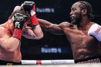 Александр Усик отреагировал на победу Кроуфорда над Канело
