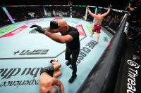 Видео боя Муслим Салихов – Карлос Леал UFC on АВС 9