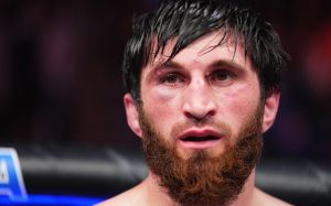 Магомед Анкалаев объяснил, почему отказался драться с Перейрой на UFC 300