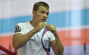 Федор Чудинов спорно победил Наджиба Мохаммеди