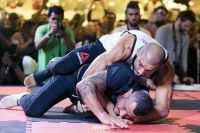 Тринадцать лет спустя Альдо отправляется "веселиться" на турнир по BJJ 