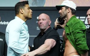 Видео боя Пауло Коста — Люк Рокхолд UFC 278