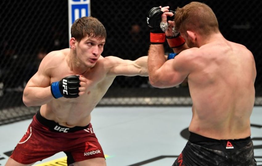 Мовсар Евлоев требует в соперники бойца из топ-10 полулегкого веса UFC