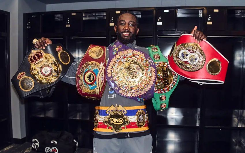 Теофимо Лопес отреагировал на лишение Кроуфорда титула WBC