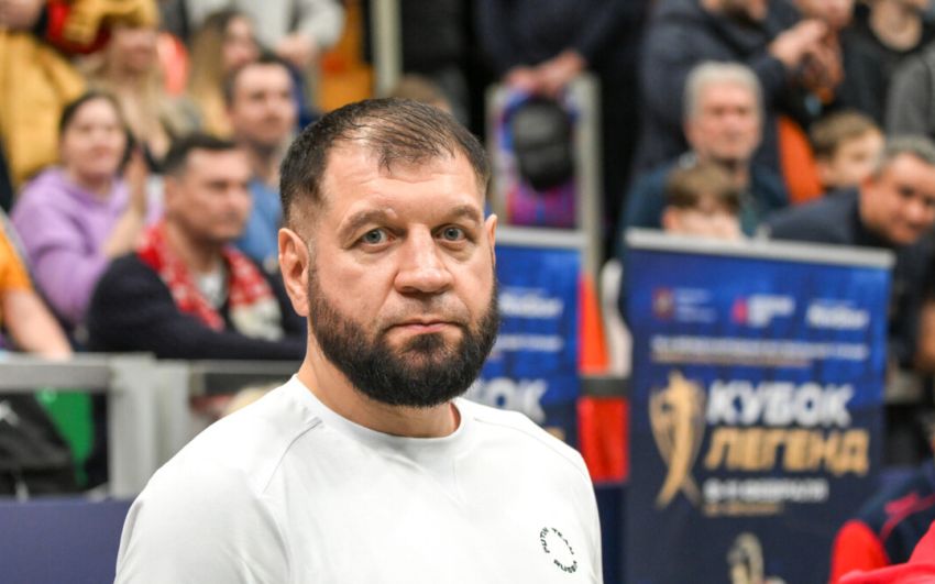 Камил Гаджиев обсудил проблемы Александра Емельяненко: "Он ведомый человек"