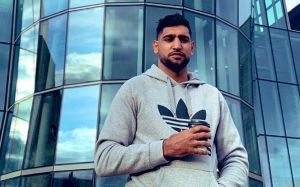 Амир Хан: "Тайсон Фьюри победит Джошуа с его стилем робота"