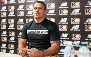 Усик: «Перед боем с Гловацки я три месяца буду взаперти»