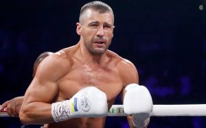 Александр Гвоздик рассказал, с кем хочет подраться после разминочного боя с Холлоуэем