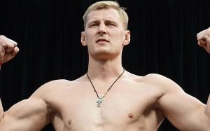 Деррик Льюис не хочет драться с Александром Волковым на турнире UFC в Москве