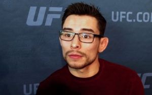 Рэй Борг снимается с вечера UFC в Чили, ввиду операции сына